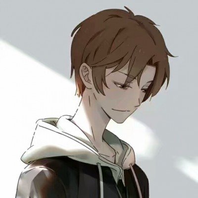 新疆一水渠遍布救命绳